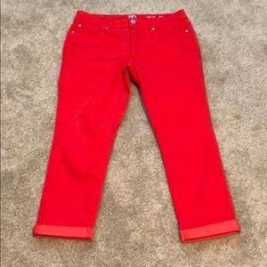 New Directions Capri pants